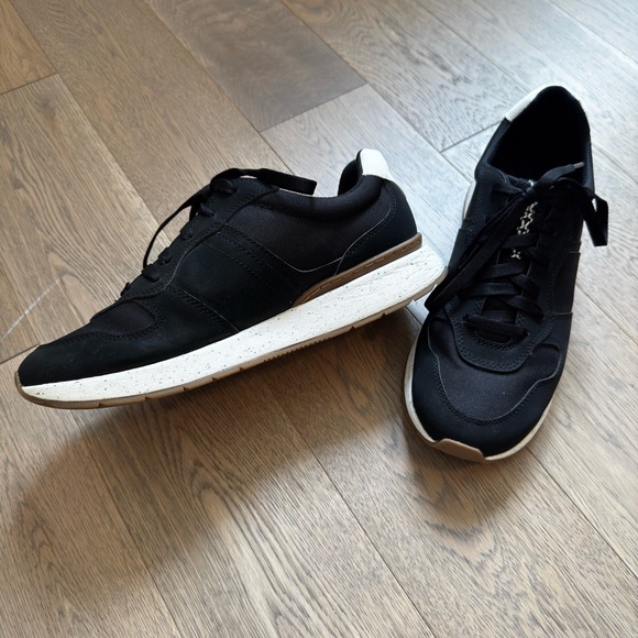 UGG ReTrainer - Picture 2 of 6